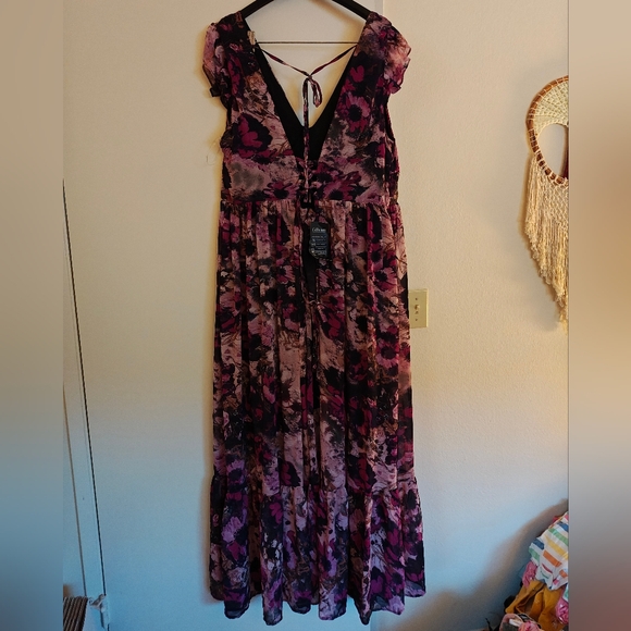 Floral Maxi Dress - Picture 2 of 3